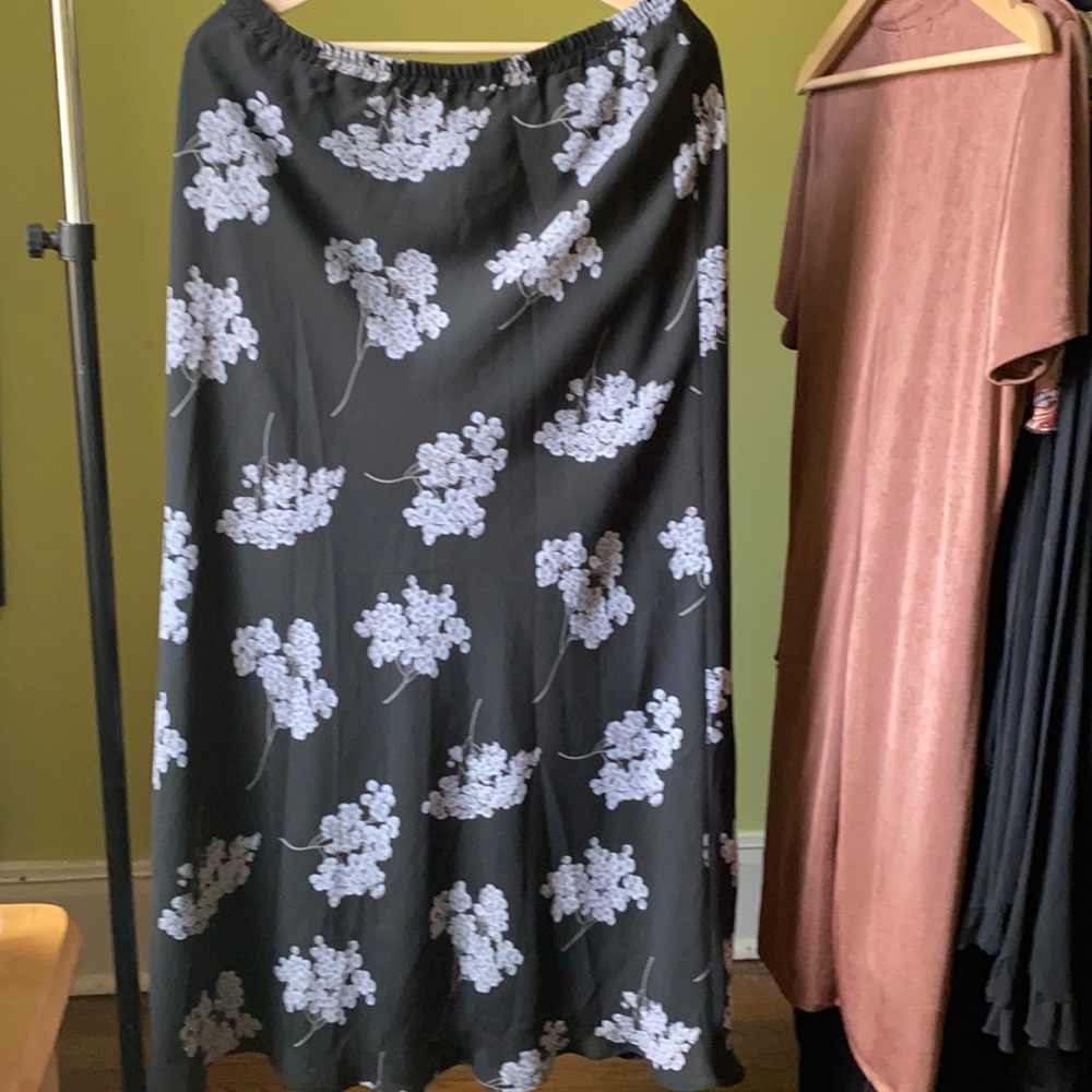VINTAGE 90s LONG FLOWY SKIRT, size 14
